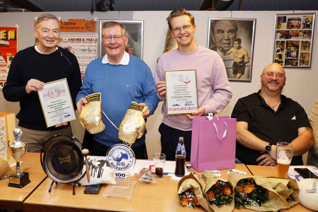 von links: Prof. Dr. Truß, DBS-Vors. Schumann, Dr.Homann u. G.Hundsbüscher