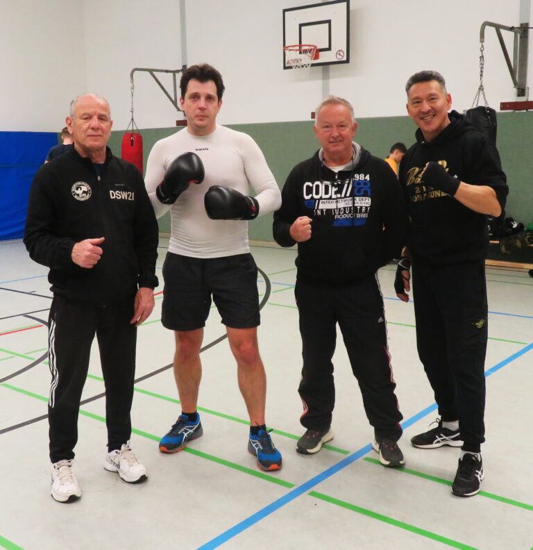 Die DBS-Trainer von links: Francesco Solimeo, Christian Homann, Thorsten Brück u. Sin Choi (neu), es fehlt Marcin Cwiklinski.